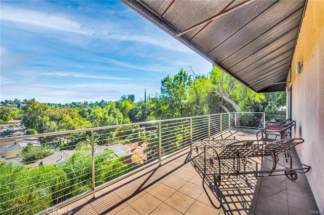 5084 Campo Road, Los Angeles, CA 91364