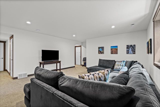 1944 Spakenburg ROAD, Holmen, WI 54636