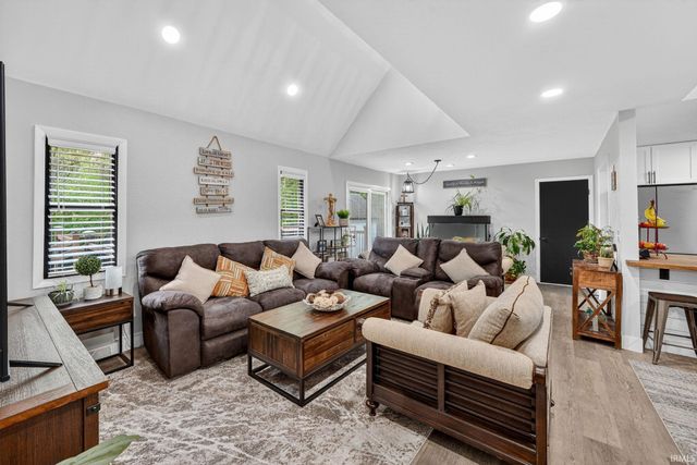 51246 Shady Lane, Elkhart, IN 46514