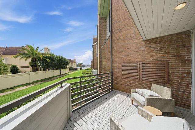 1723 Enterprise Avenue, League City, TX 77573