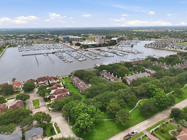 1723 Enterprise Avenue, League City, TX 77573