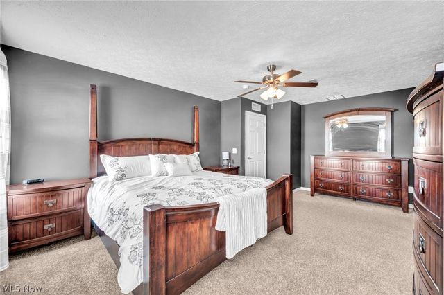 9048 Shady Elm Lane, Olmsted Twp, OH 44138