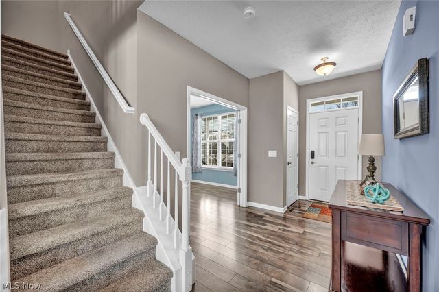 9048 Shady Elm Lane, Olmsted Twp, OH 44138