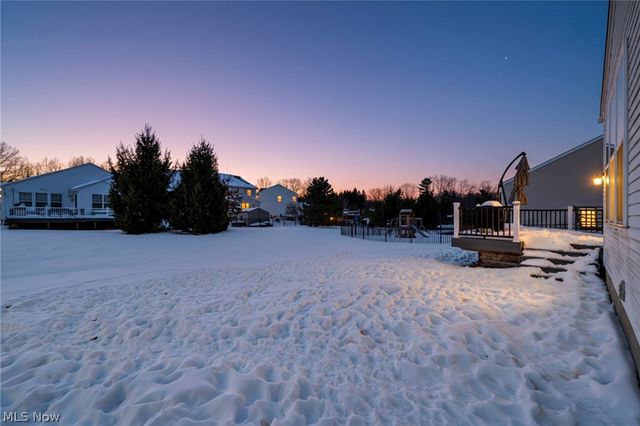 9048 Shady Elm Lane, Olmsted Twp, OH 44138