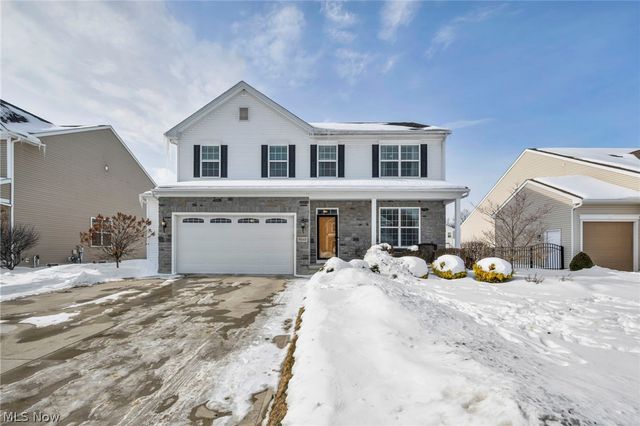 9048 Shady Elm Lane, Olmsted Twp, OH 44138