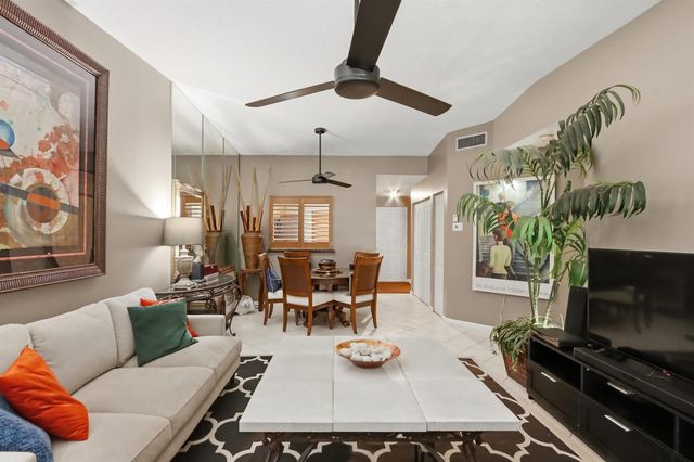 3260 Perimeter Drive, Greenacres, FL 33467