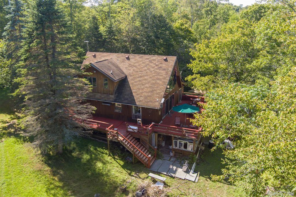 85 Maccabee Road, Roscoe, NY 12776