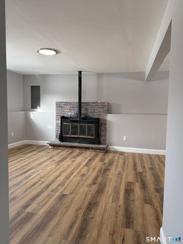 131 Pocono Road, Brookfield, CT 06804