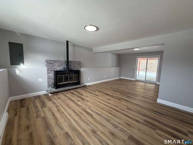 131 Pocono Road, Brookfield, CT 06804