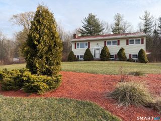 131 Pocono Road, Brookfield, CT 06804