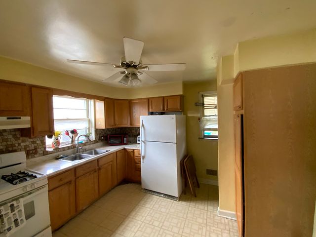 4638 Butterfield Road, Hillside, IL 60162
