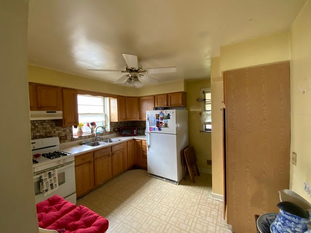 4638 Butterfield Road, Hillside, IL 60162