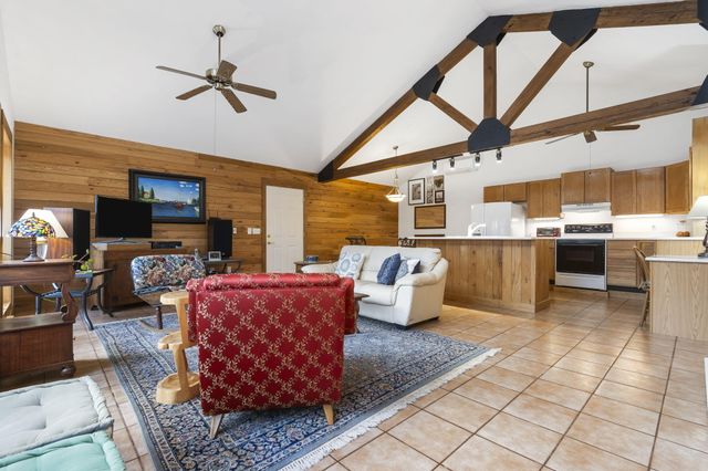 457 Thompson Lane, Noel, MO 64854