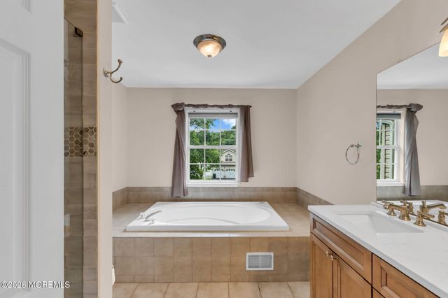 1 Sherrybrooke Drive, Howell, NJ 07731