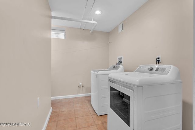 1 Sherrybrooke Drive, Howell, NJ 07731