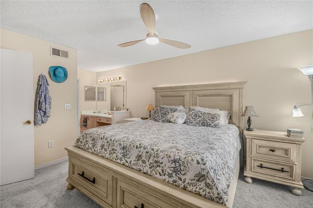 2586 PINE COVE LANE, Clearwater, FL 33761