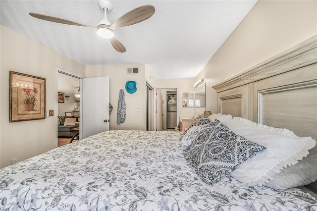 2586 PINE COVE LANE, Clearwater, FL 33761