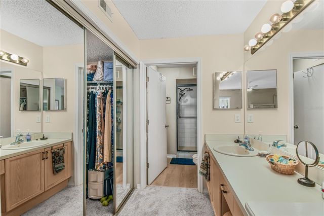 2586 PINE COVE LANE, Clearwater, FL 33761