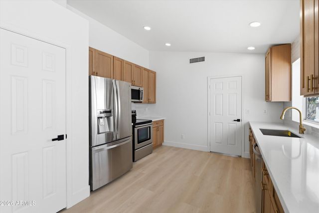 645 N TERRACE Road, Chandler, AZ 85226