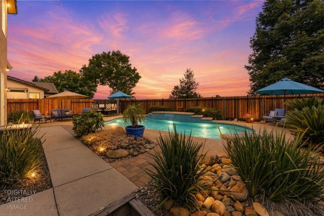 2339 Canary Dr, Rocklin, CA 95765