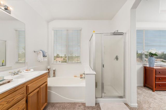 2339 Canary Dr, Rocklin, CA 95765