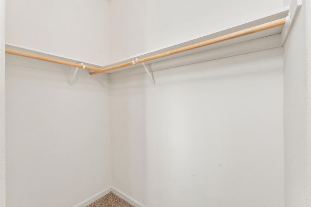 2339 Canary Dr, Rocklin, CA 95765