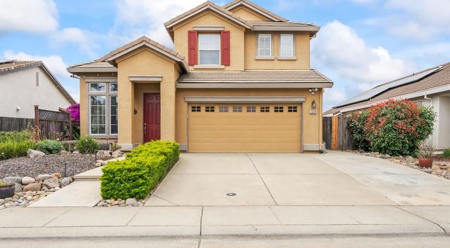 2339 Canary Dr, Rocklin, CA 95765