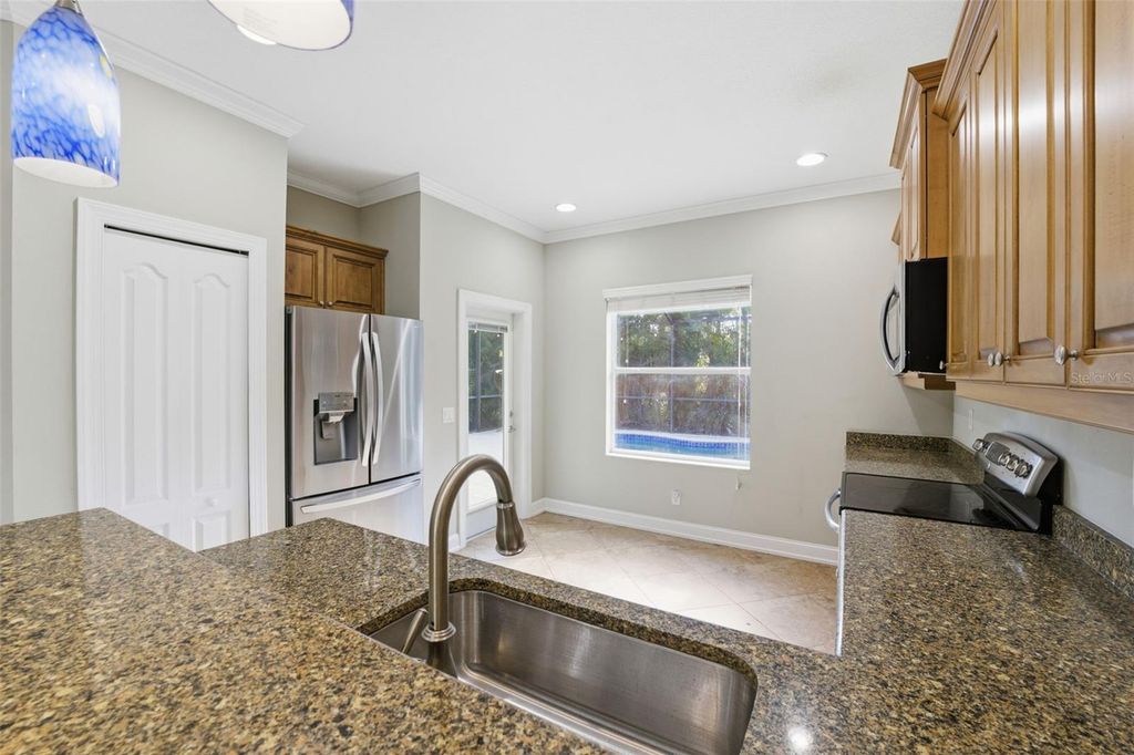 Image 12 of property listing at 4911 BOSTON COMMON GLEN, Bradenton, FL 34211