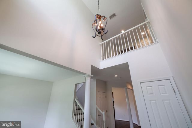 40502 OCONNORS CIR, Leesburg, VA 20175