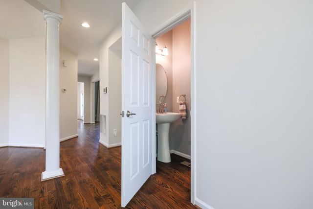 40502 OCONNORS CIR, Leesburg, VA 20175