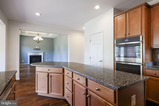 40502 OCONNORS CIR, Leesburg, VA 20175