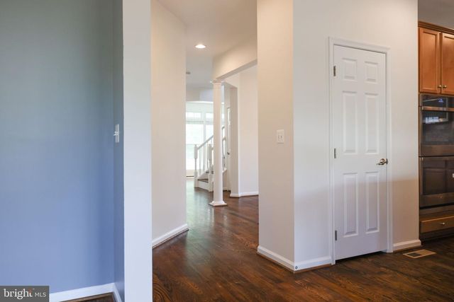 40502 OCONNORS CIR, Leesburg, VA 20175