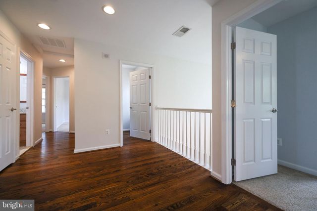 40502 OCONNORS CIR, Leesburg, VA 20175