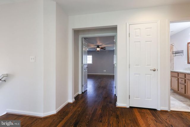 40502 OCONNORS CIR, Leesburg, VA 20175