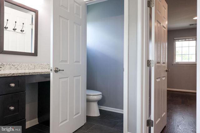 40502 OCONNORS CIR, Leesburg, VA 20175