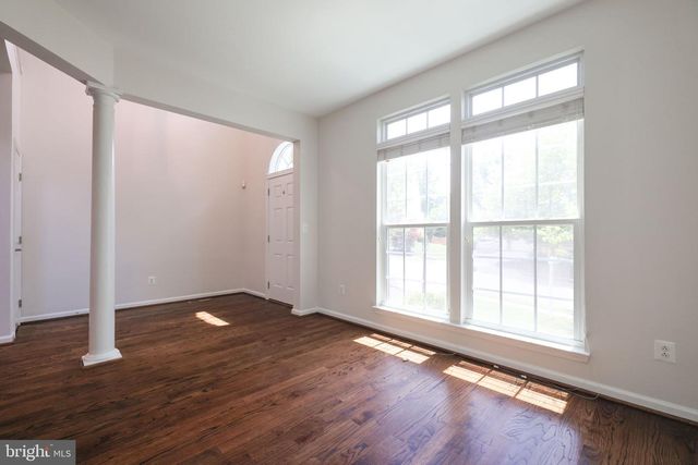 40502 OCONNORS CIR, Leesburg, VA 20175