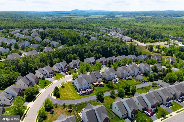 40502 OCONNORS CIR, Leesburg, VA 20175