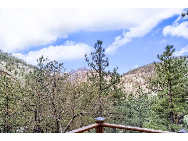 80 Stagestop Rd, Loveland, CO 80537