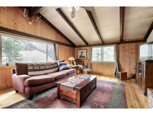 80 Stagestop Rd, Loveland, CO 80537