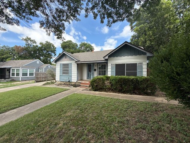 1517 Byrd Drive, River Oaks, TX 76114