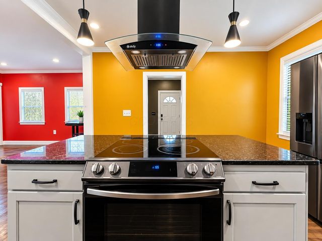 465 S Warren Avenue, Columbus, OH 43204