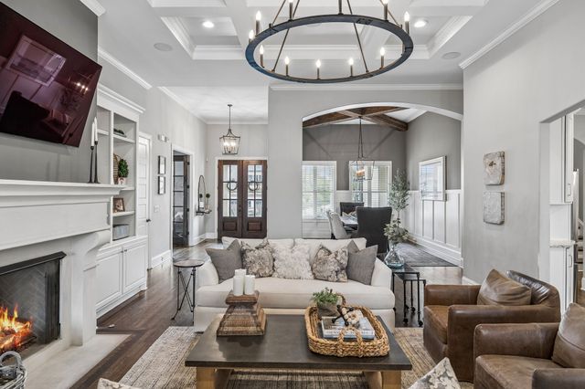 4035 Old Light Cir, Arrington, TN 37014
