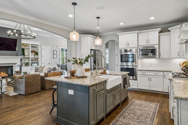 4035 Old Light Cir, Arrington, TN 37014