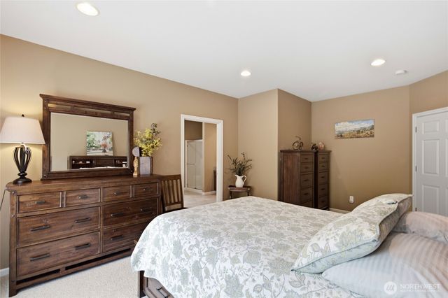 9245 Piperhill Drive SE, Olympia, WA 98513