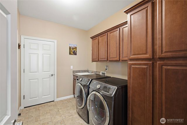 9245 Piperhill Drive SE, Olympia, WA 98513