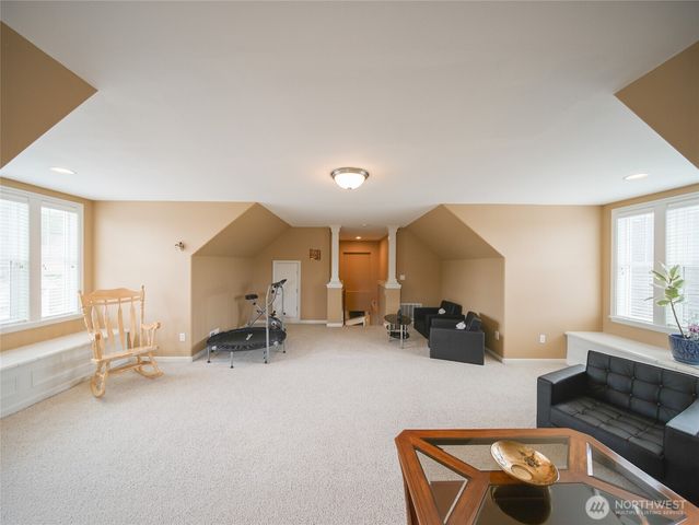 9245 Piperhill Drive SE, Olympia, WA 98513