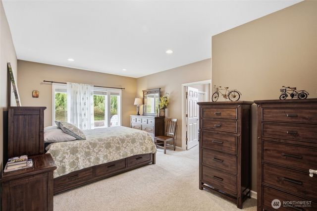 9245 Piperhill Drive SE, Olympia, WA 98513