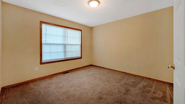505 Silverleaf Lane, Willard, MO 65781