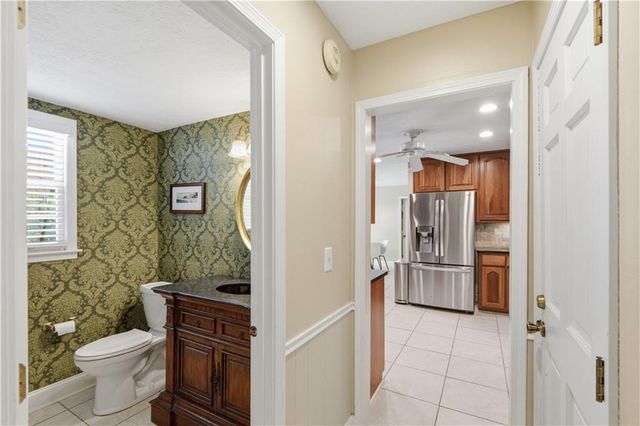 1333 Concord Circle SW, Lilburn, GA 30047