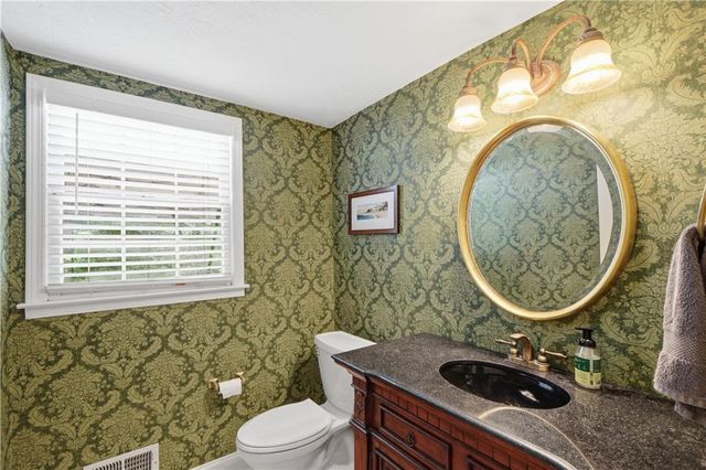 1333 Concord Circle SW, Lilburn, GA 30047